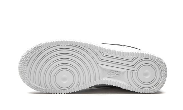 Nike Air Force 1 Essential Blanco Negro Dorado
