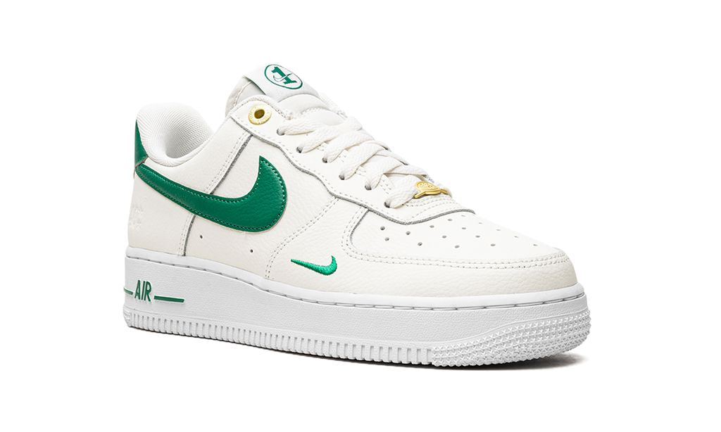 Nike Air Force 1 Low '07 LV8 40.º aniversario, color vela machete