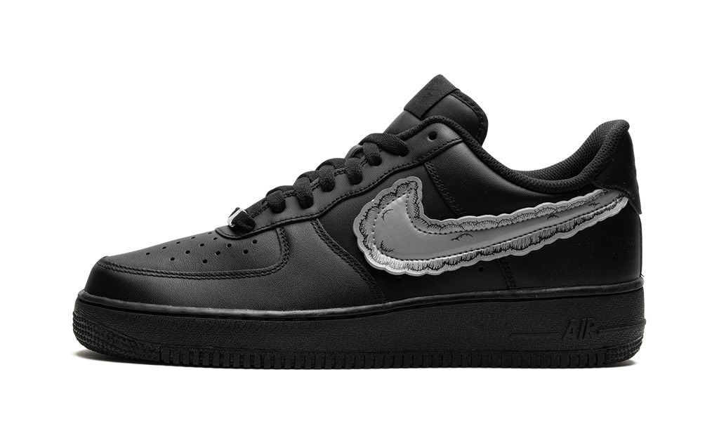 Nike Air Force 1 Low "KAWS x Sky High Farms - Negro"