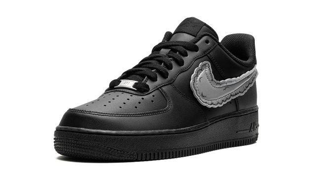 Nike Air Force 1 Low "KAWS x Sky High Farms - Negro"