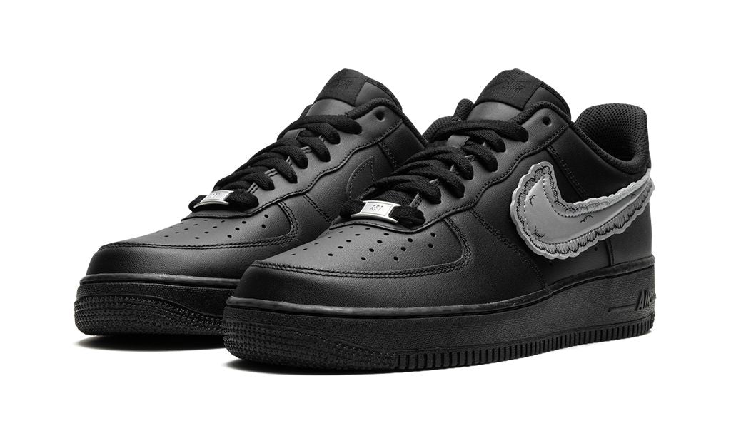 Nike Air Force 1 Low "KAWS x Sky High Farms - Negro"