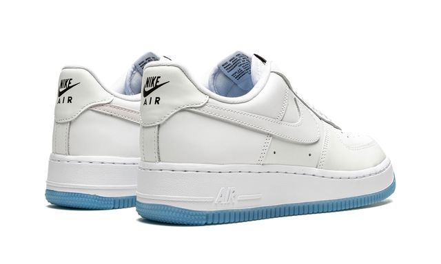 Nike Air Force 1 UV-reaktiv