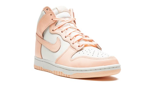 Nike Dunk High Crimson Tint