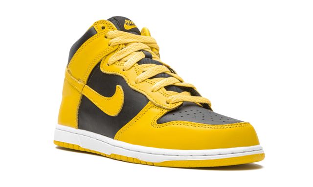 Nike Dunk High Varsity Maize