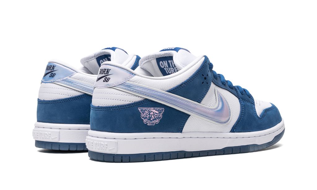 Nike Dunk Low Born x Raised