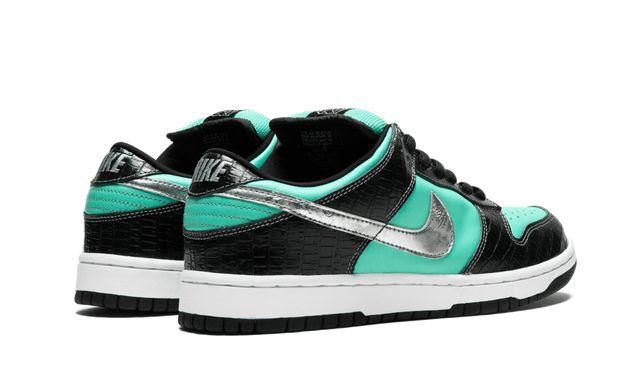 Nike Dunk Low Diamond Supply Co.