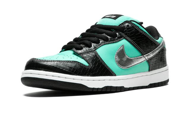 Nike Dunk Low Diamond Supply Co.