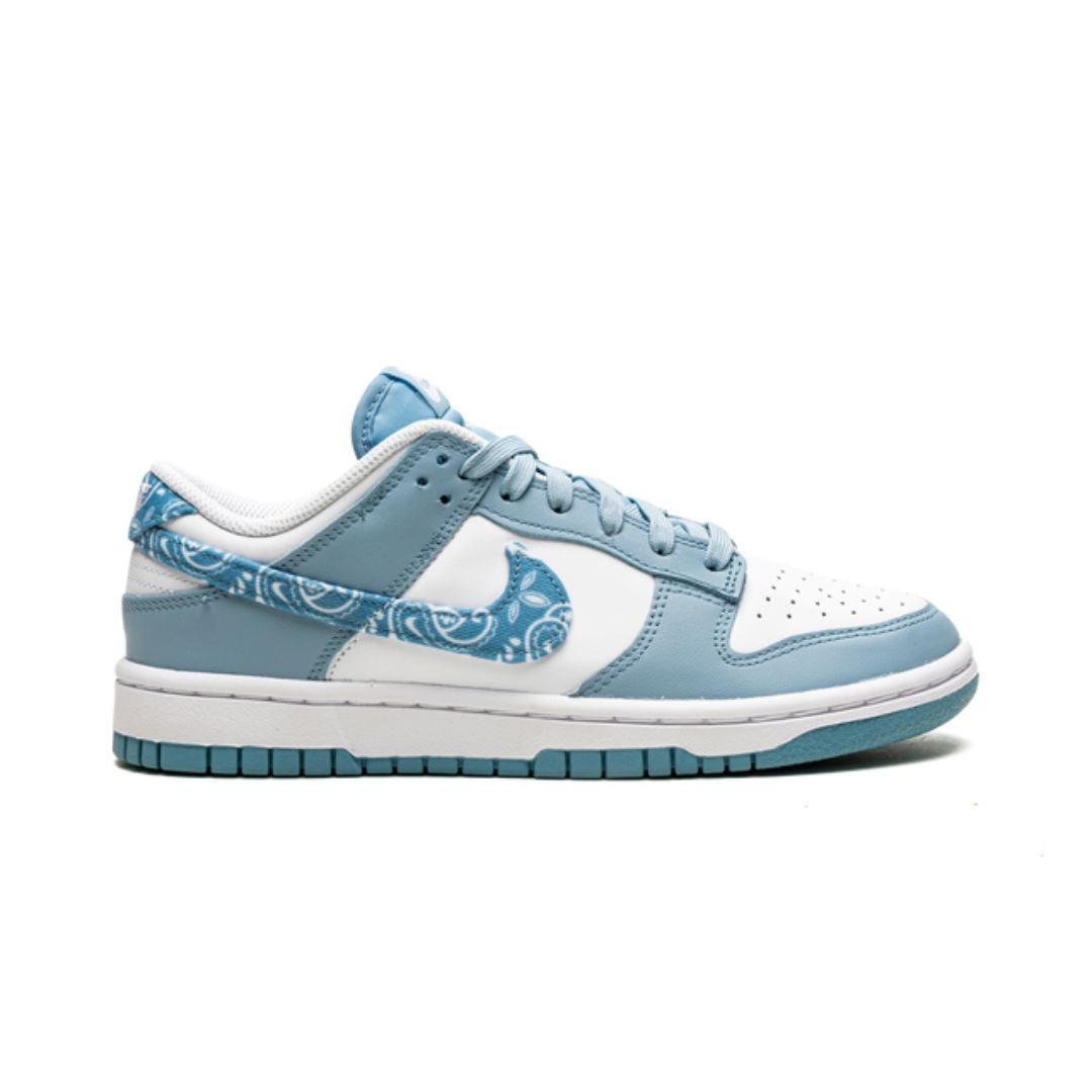 Nike Dunk Low Essential Paisley Pack getragen