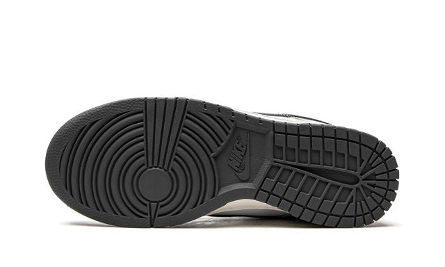 Nike Dunk Low Light Smoke Grey