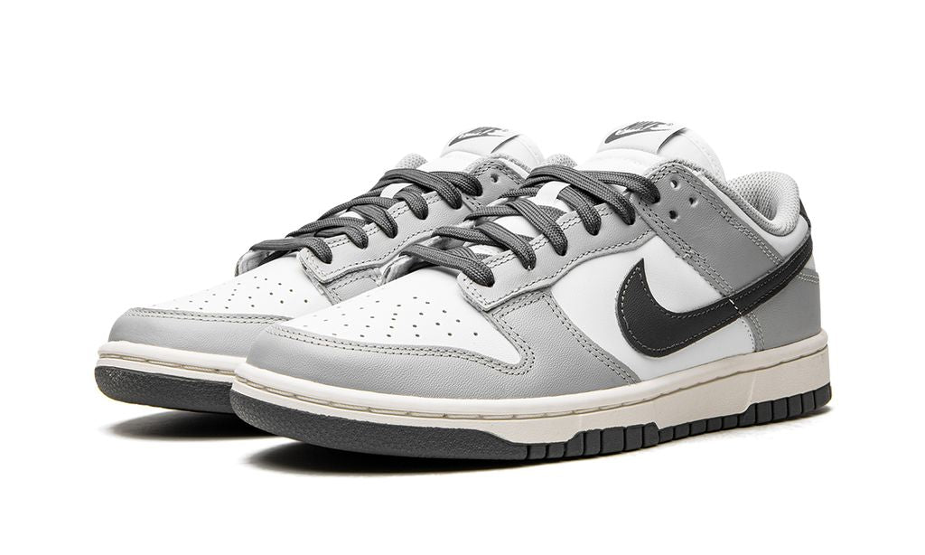 Nike Dunk Low Light Smoke Grey