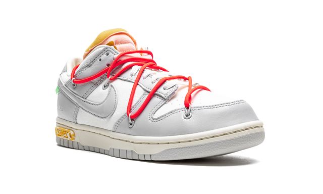 Nike Dunk Low Off White Lote 06:50