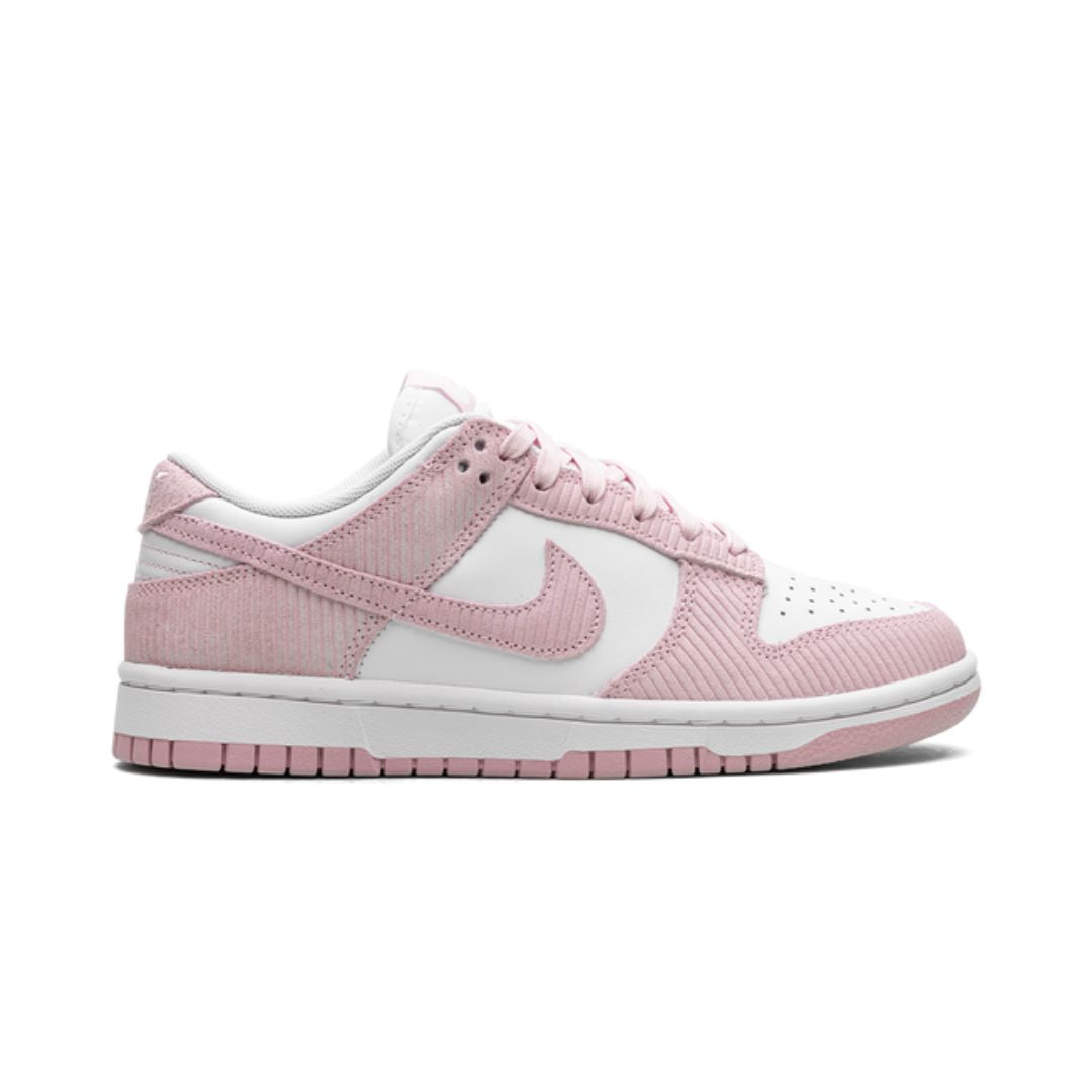Nike Dunk Low de pana rosa