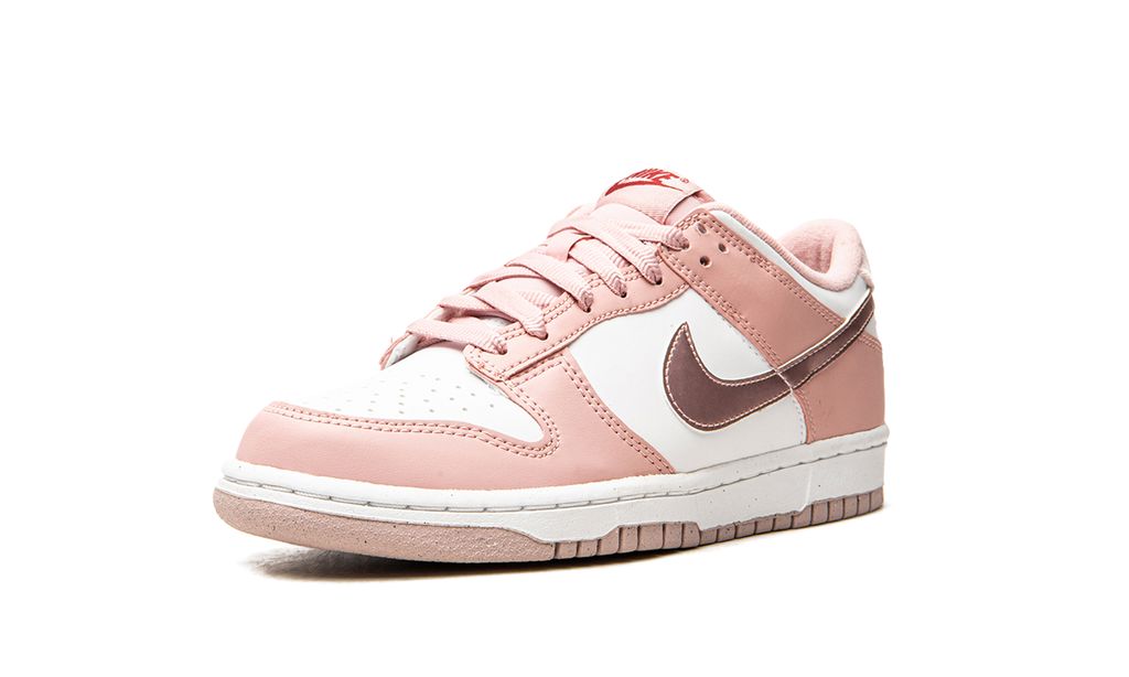 Nike Dunk Low de terciopelo rosa