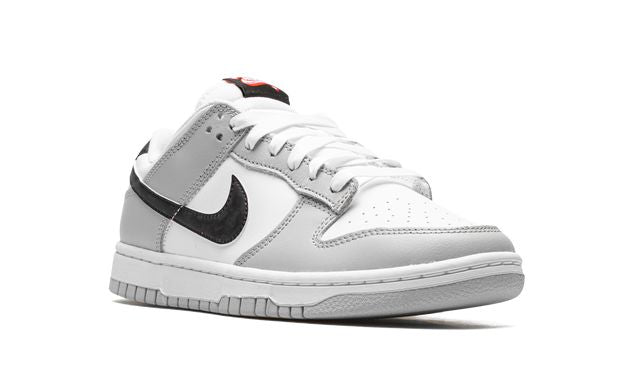 Nike Dunk Low SE Jackpot