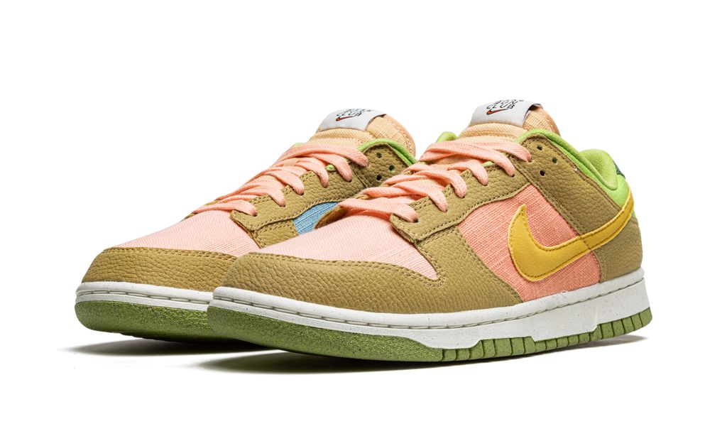 Nike Dunk Low Sun Club Naranja Ártico