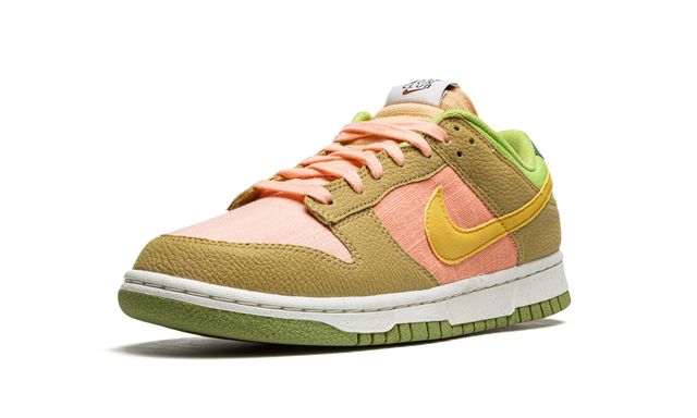 Nike Dunk Low Sun Club Naranja Ártico