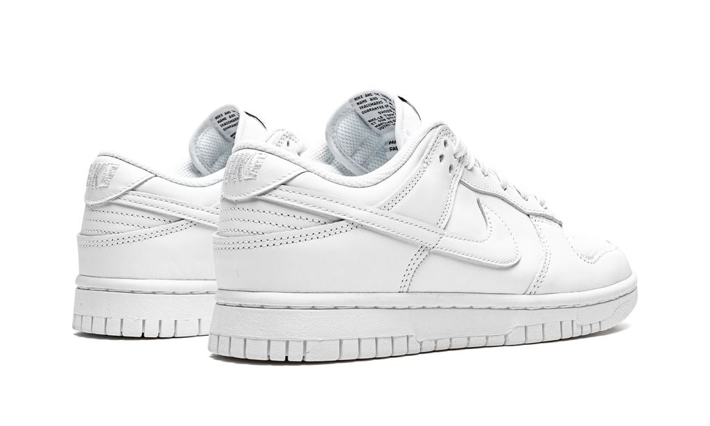 Nike Dunk Low Triple Blanco