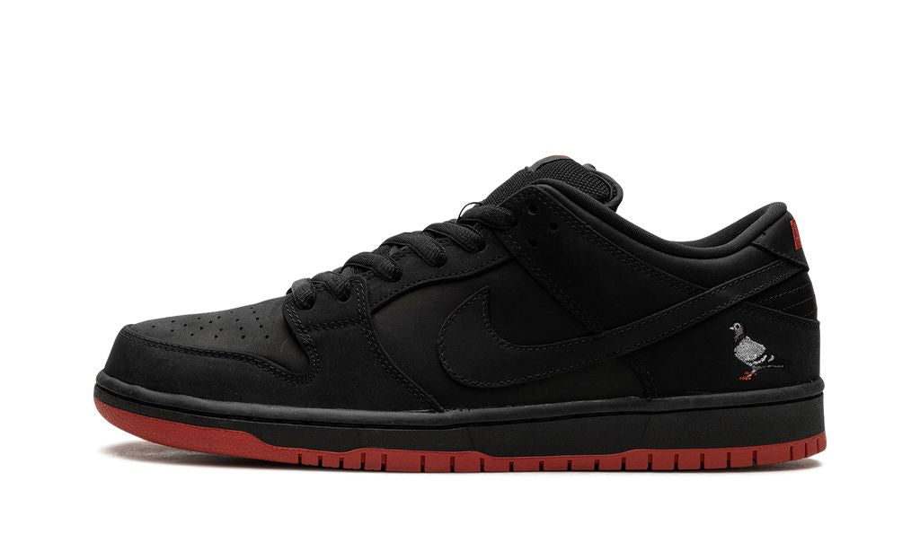 Nike SB Dunk Low Schwarze Taube