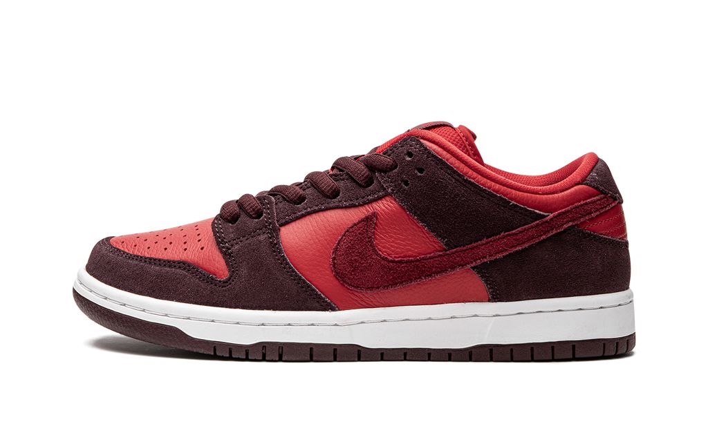 Nike SB Dunk Low Kirsche