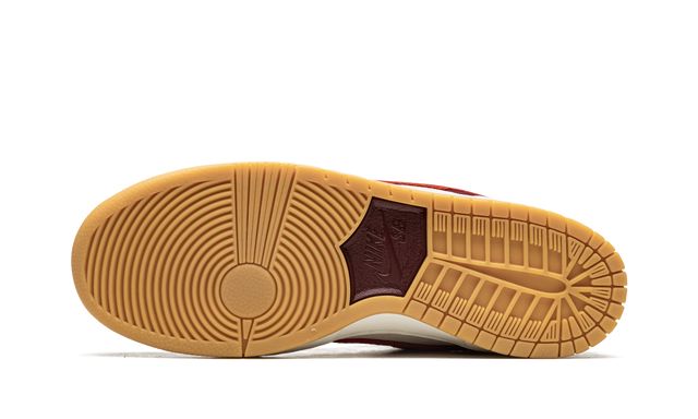 Nike SB Dunk Low patina como una chica
