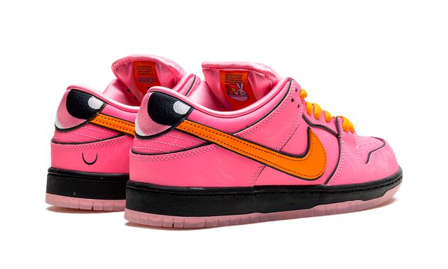 Nike SB Dunk Low Las Chicas Superpoderosas Blossom