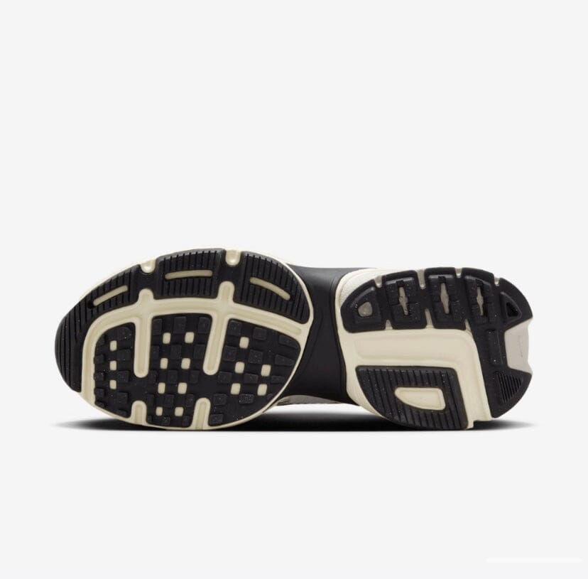 Nike Summit Blanco y Plata Metalizado