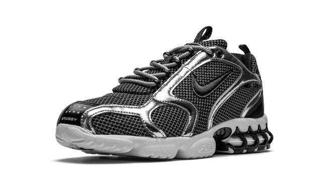 NIKE x STUSSY – Air Zoom Spiridon Cage 2 „Pure Platinum“