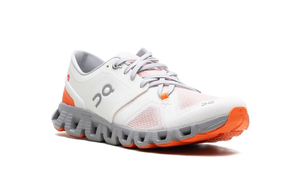 En Running Cloud X 3 Aleación Marfil