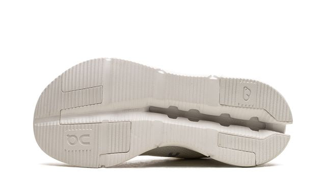 En marcha Cloudnova Undyed-White