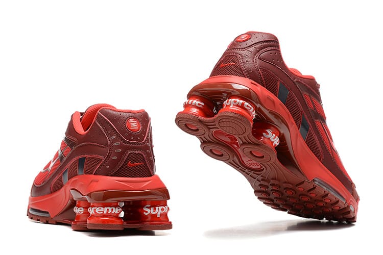 Supreme x Nike Shox Ride 2 Rot