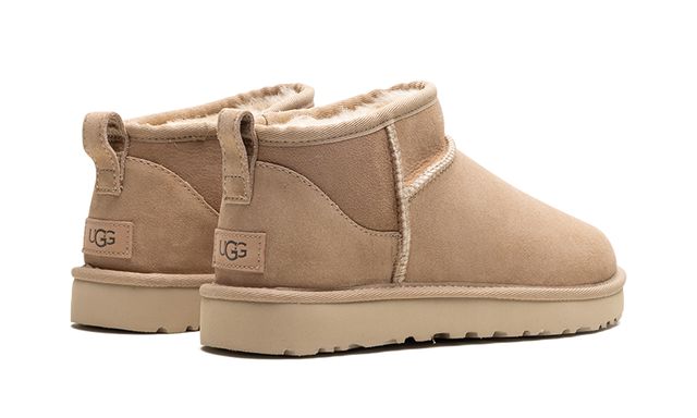 UGG CLASSIC ULTRA MINI MUJER "Arena"