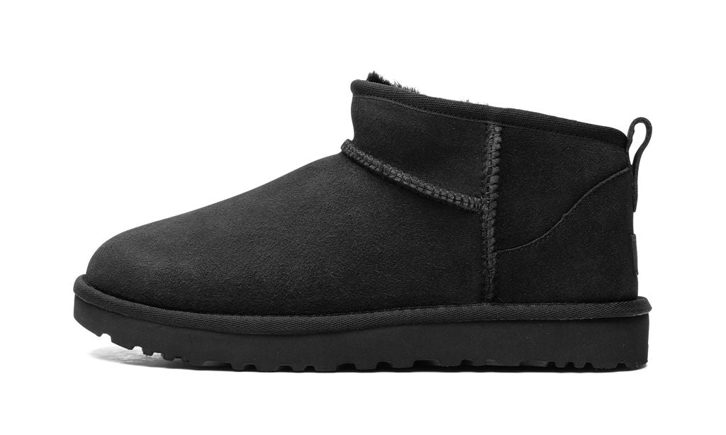 UGG CLASSICS ULTRA MINI MUJER "Triple Negro"