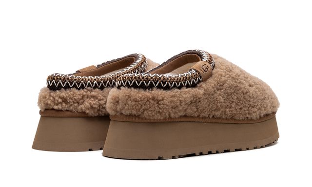 UGG Tazz Maxi Curly "Castaño"