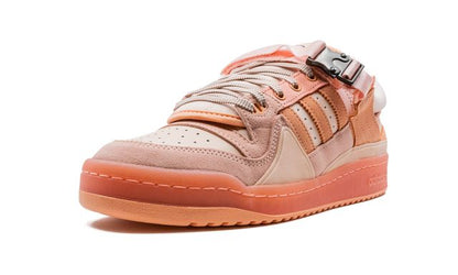 Huevo de Pascua rosa de Bad Bunny de Adidas 