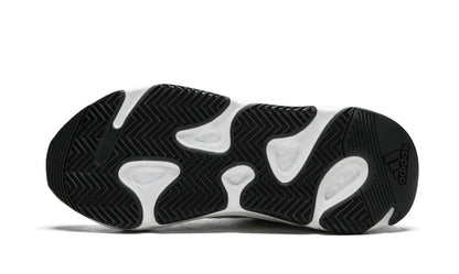 Adidas Yeezy Boost 700 V2 Estático 