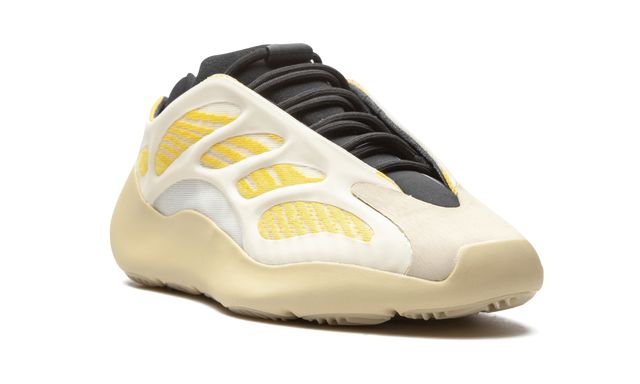 Adidas Yeezy Boost 700 V3 Saflor 
