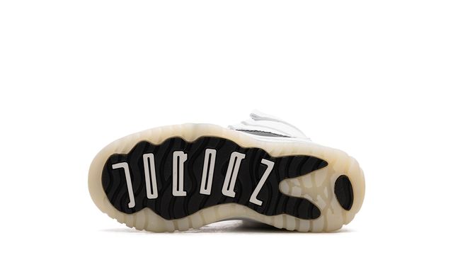 Air Jordan 11 Gratitud