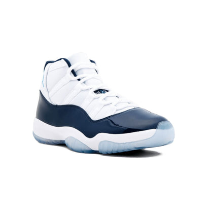 Air Jordan 11 Retro Navy: Ganar como en el 82