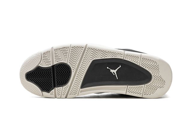 Air Jordan 4 RM Hueso claro