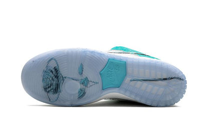 April Skateboards x Nike SB Dunk Low Turbo Green 