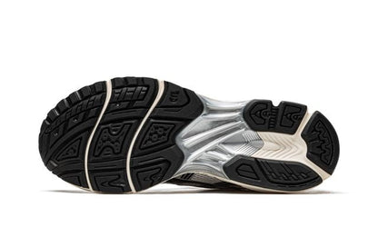 Asics Gel Kayano 14 JJJJound Silber/Schwarz