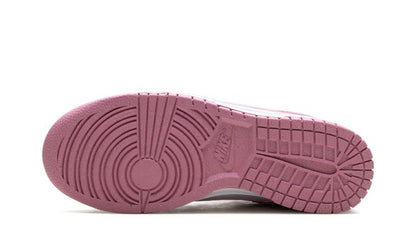 Dunk Low Next Nature para mujer en color rosa elemental