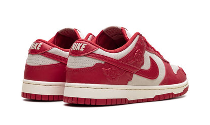 Dunk Low WMNS "Rosas Rojas"