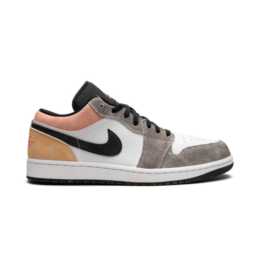 Jordan 1 Low SE Flight Club 