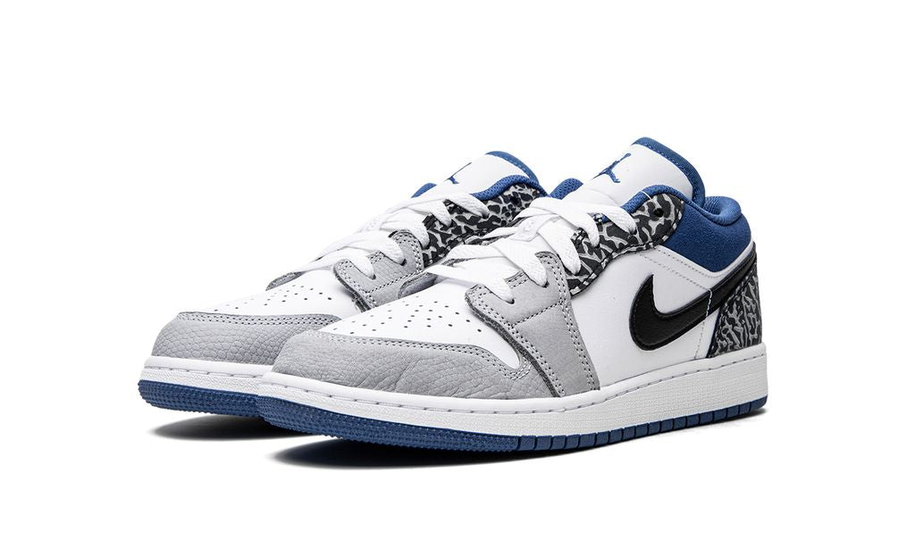 Jordan 1 Low SE True Blue 