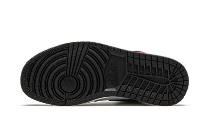 Jordan 1 Retro High Light Smoke Grey 