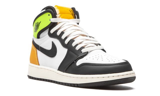 Jordan 1 Retro High Weiß Schwarz Volt University Gold