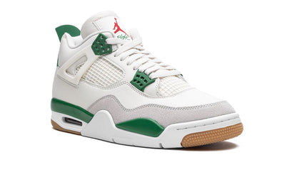 Jordan 4 Retro SB Kieferngrün
