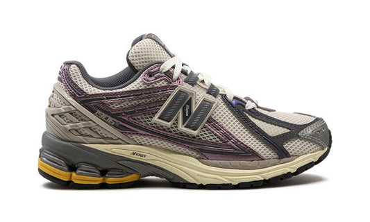 New Balance 1906R "LAKRITZE"
