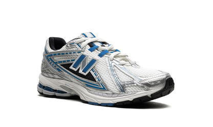 New Balance 1906R "PLATA METALIZADA"